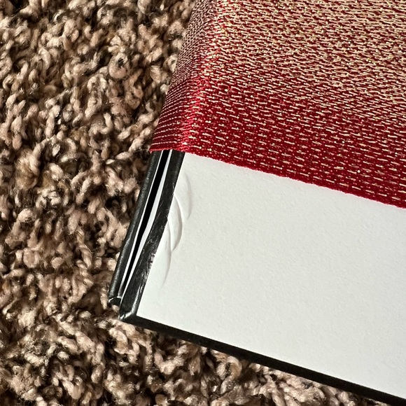 Chanel box with ribbon - Picture 3 of 5